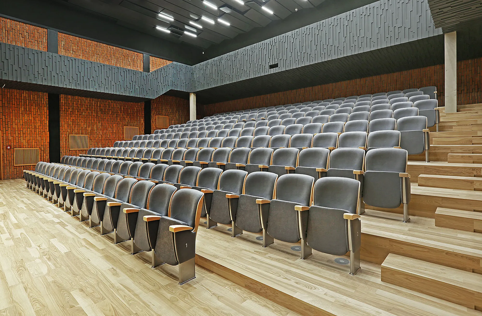Zaalstoel-auditorium-bioscoop-oscar